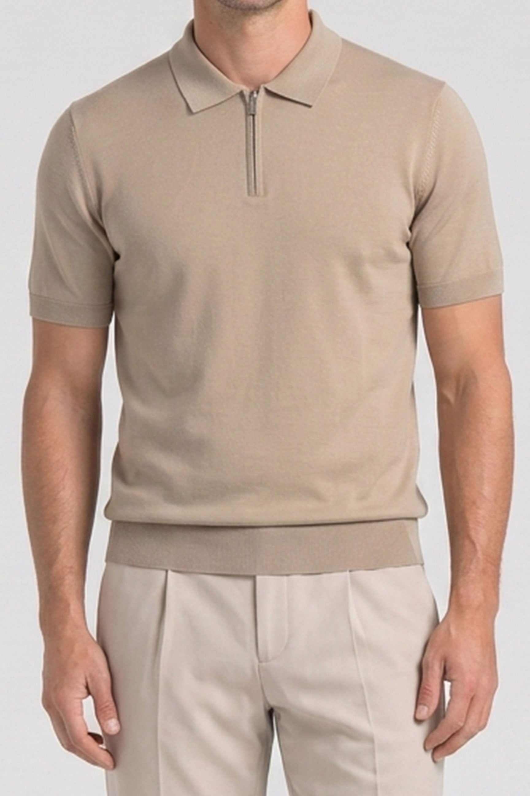 Beige vetoketjullinen neulottu poolopaita miehille
