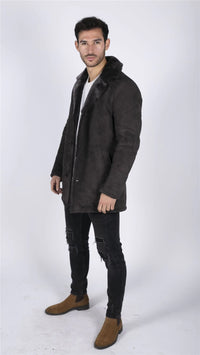 Miesten aito lampaannahkainen takki, ruskea, vintage-klassinen 3/4-takki, nappikaulus, v-aukkoinen