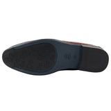 Miesten punaiset slip-on-loaferit muodollisille slip-on-tossuille