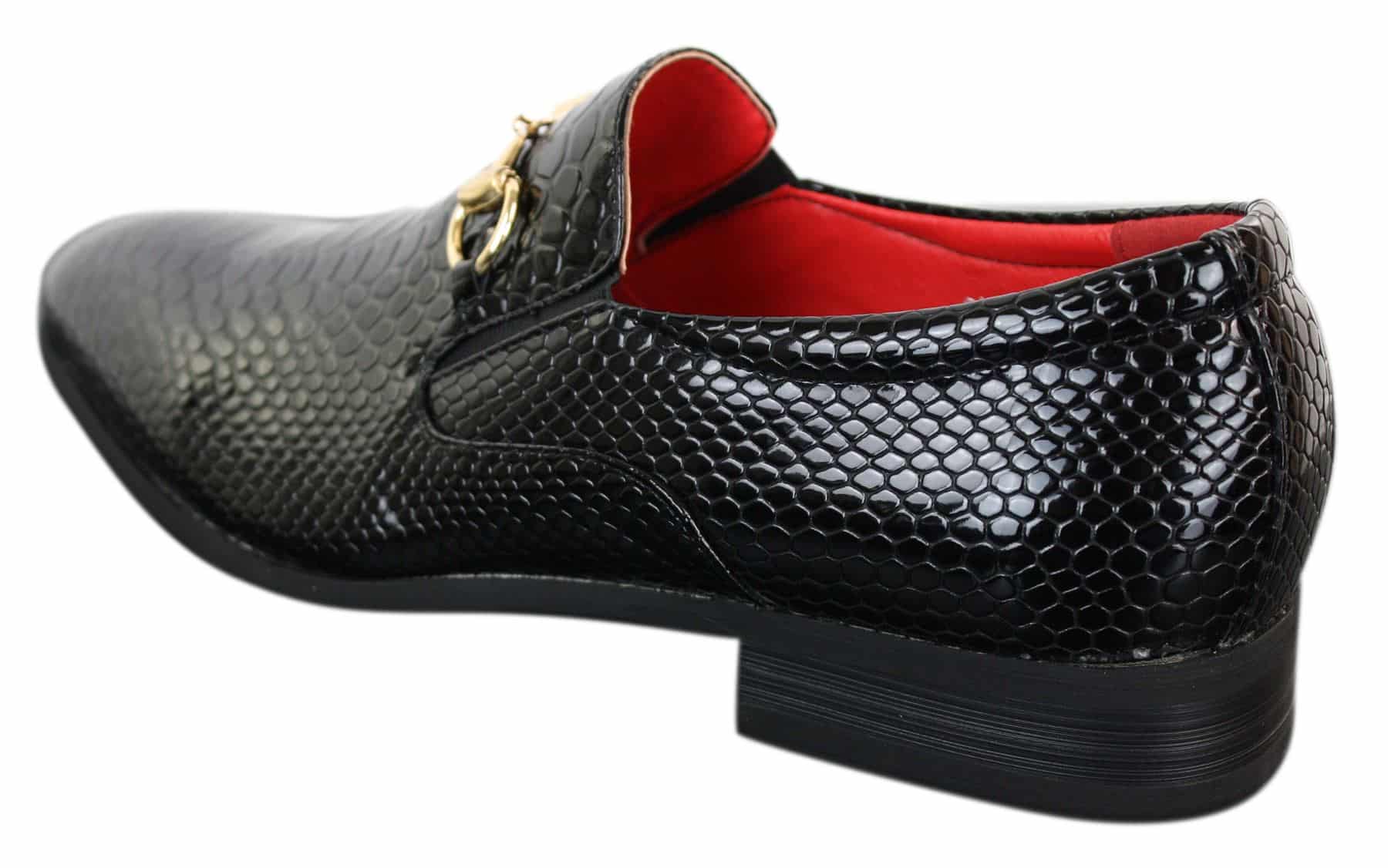 Patron 80058 miesten mustat lakkakengät, kiiltävät slip-on PU-käärmeenmuotoiset krokotiilinnahkaiset kengät, kultainen solki