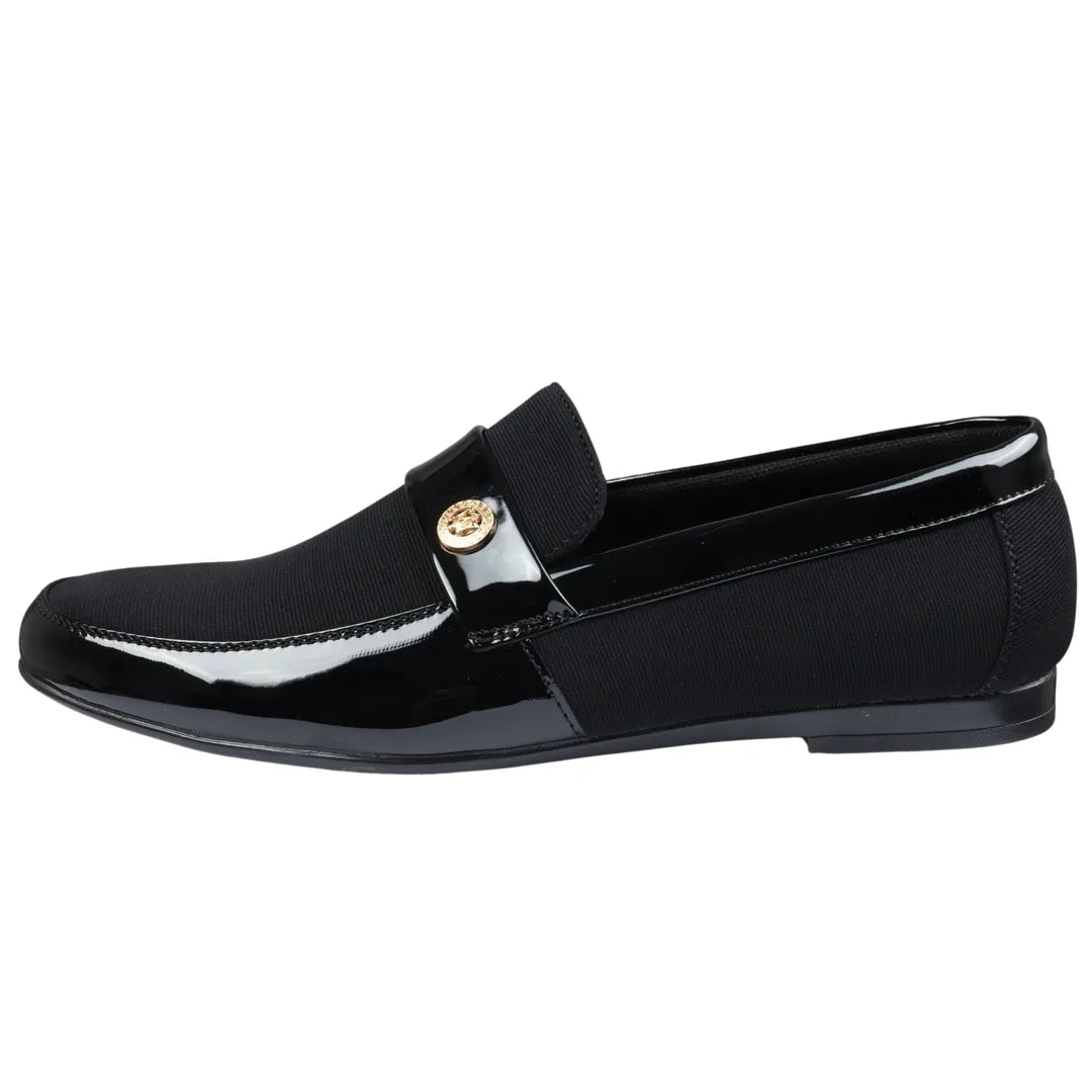 Miesten kevyet mustat slip-on-kengät