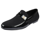 Miesten kevyet mustat slip-on-kengät
