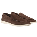 Miesten ruskeat mokkanahkaiset slip-on-loaferit, joissa on mukava istuvuus
