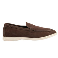 Miesten ruskeat mokkanahkaiset slip-on-loaferit, joissa on mukava istuvuus