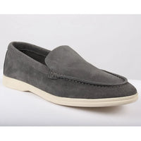 Miesten harmaat mokkanahkaiset slip-on-loaferit, joissa on mukava istuvuus
