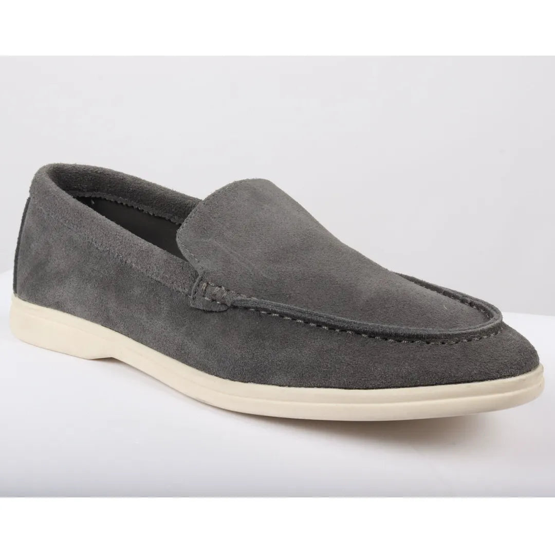Miesten harmaat mokkanahkaiset slip-on-loaferit, joissa on mukava istuvuus
