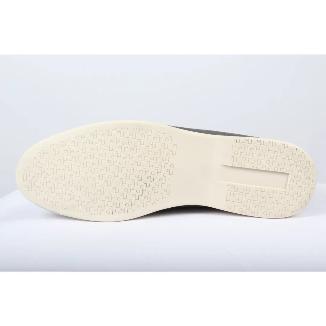 Miesten harmaat mokkanahkaiset slip-on-loaferit, joissa on mukava istuvuus