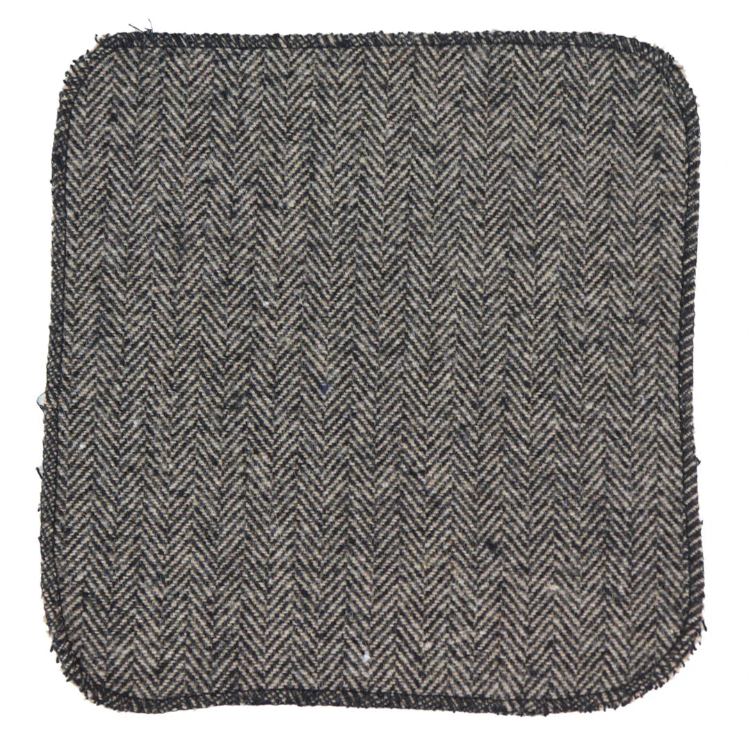 281 - Miesten tamminen kalanruotokuvioinen tweed-villasolmio ja nenäliina 5 cm