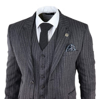 Miesten harmaa kolmiosainen pinstripe-tweedpuku kalanruotokuviolla