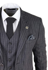 Miesten harmaa kolmiosainen pinstripe-tweedpuku kalanruotokuviolla