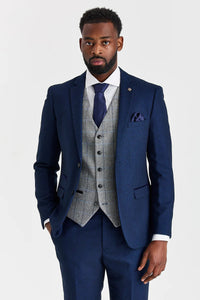 Arthur Navy -puku ja Harrisin harmaa kontrastivärinen tweed-liivi