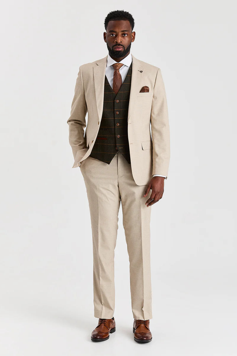 Belmont Beige -puku ja Harris Green Tweed -liivi