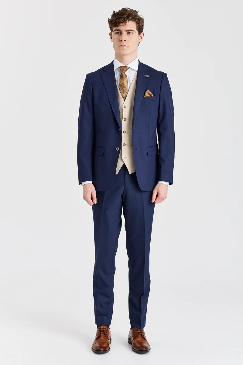 Belmont Navy -puku ja Belmont Beige -kontrastivärinen liivi
