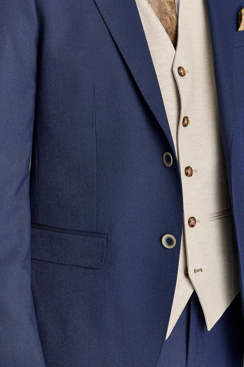 Belmont Navy -puku ja Belmont Beige -kontrastivärinen liivi