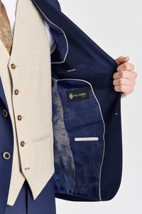 Belmont Navy -puku ja Belmont Beige -kontrastivärinen liivi