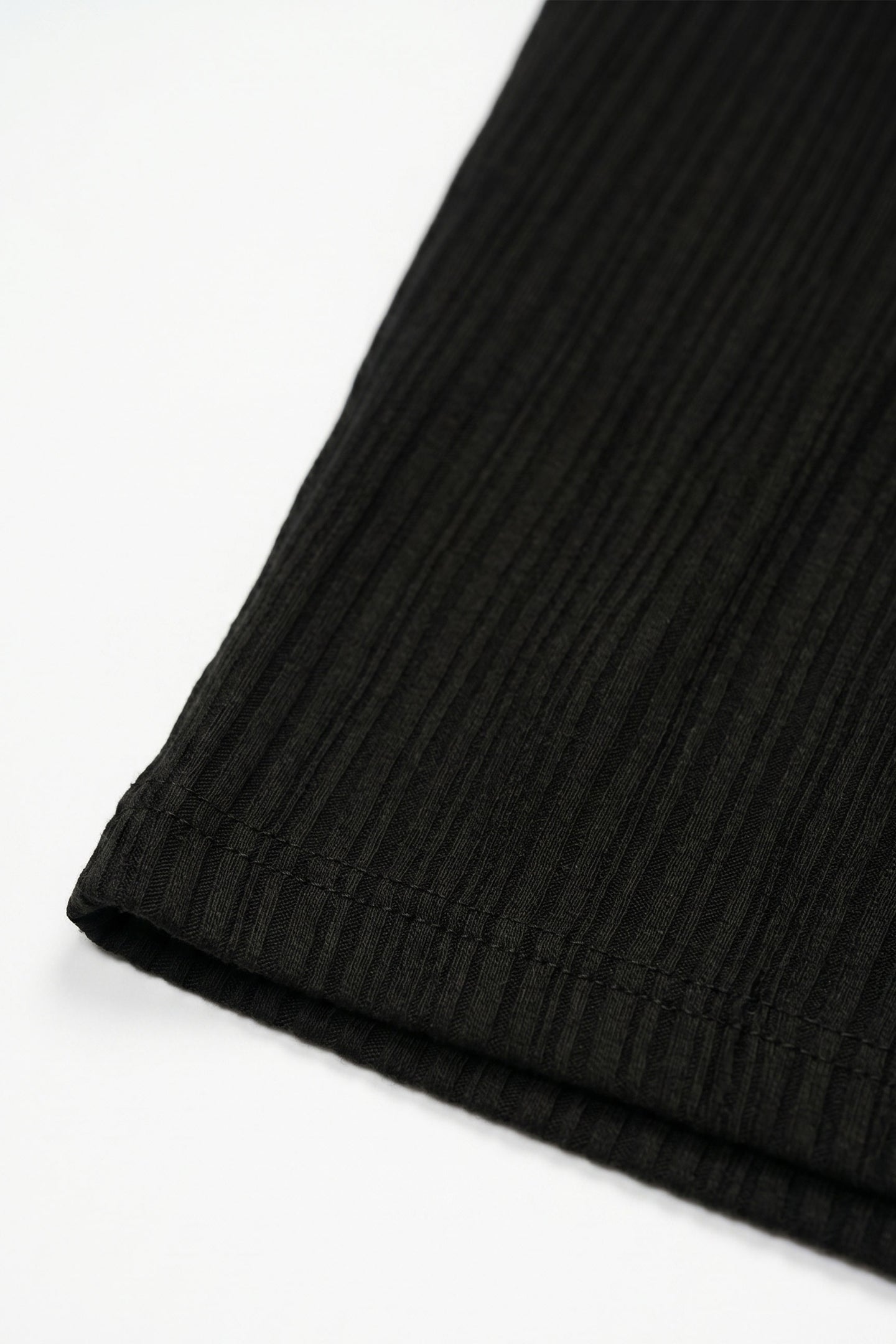 Musta Ribbed Classic T-paita miehille