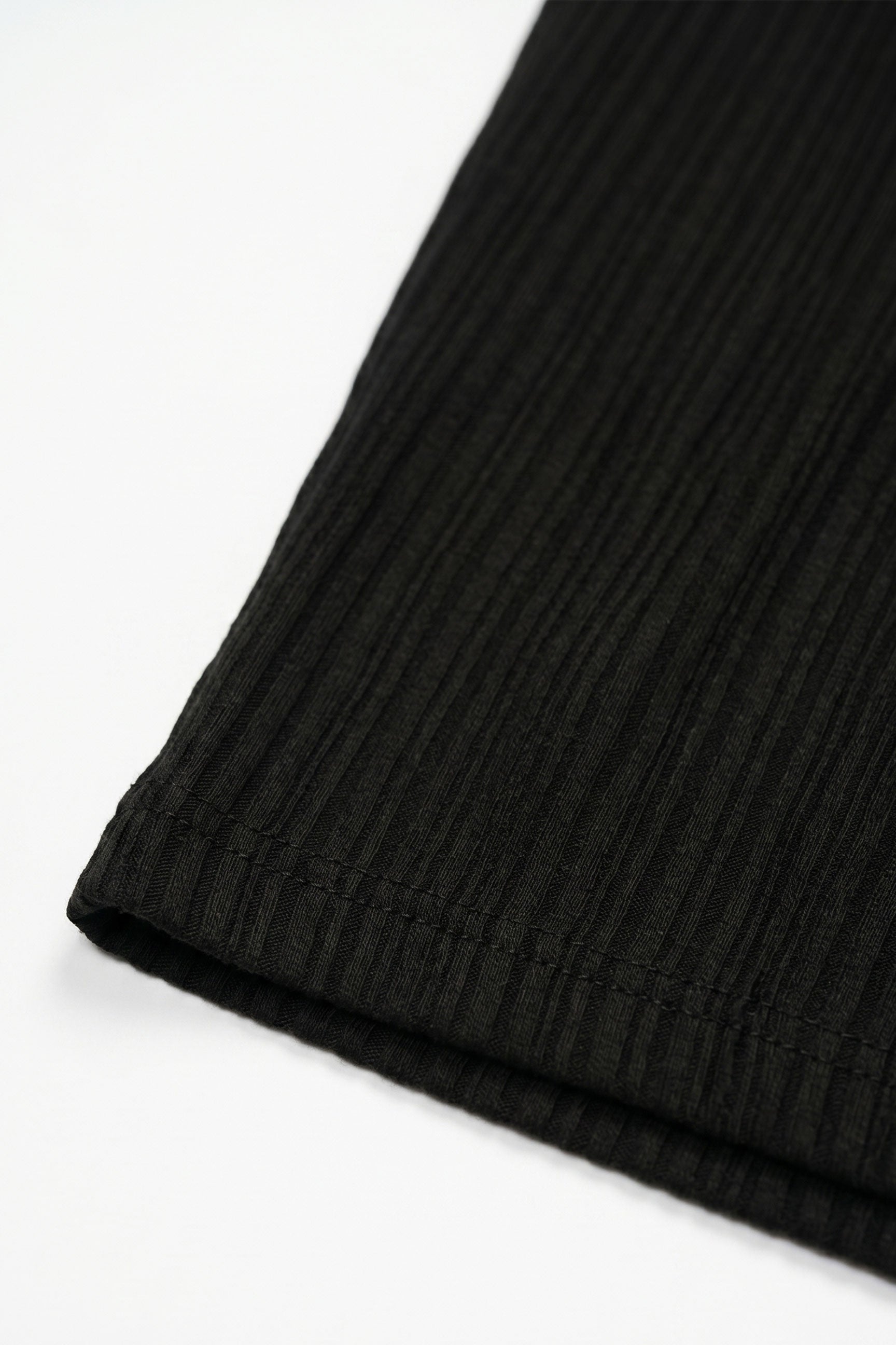 Musta Ribbed Classic T-paita miehille