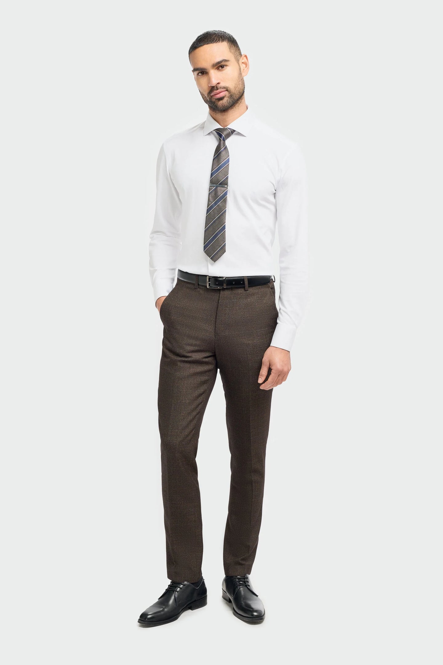 Caridi - Miesten ruskeat tweed-housut