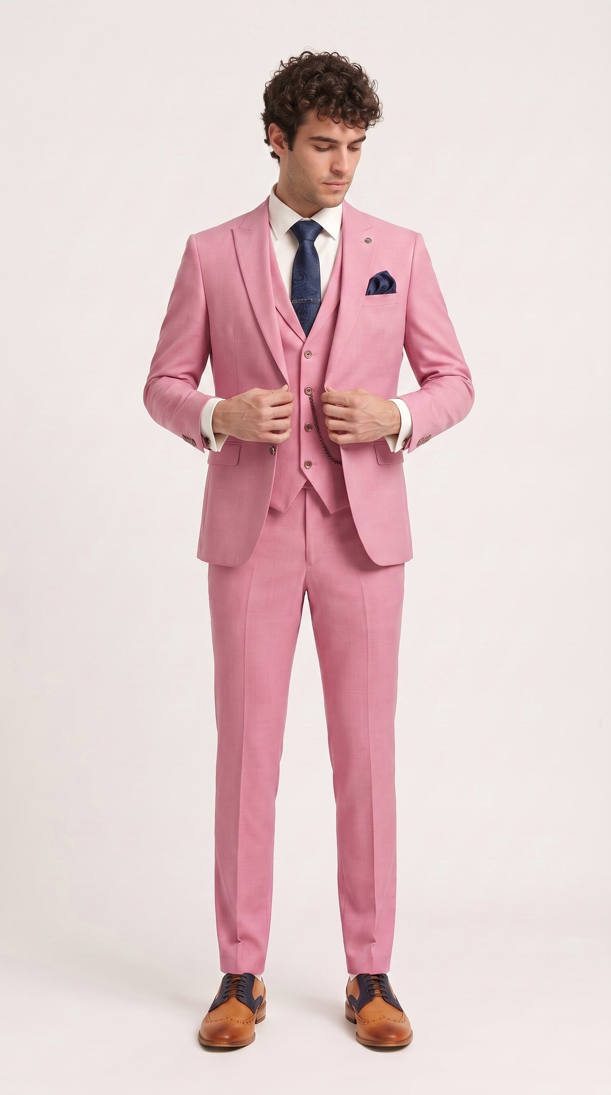 Look #149 styled with James miesten 3-osainen pinkki mittatilaustyönä tehty puku