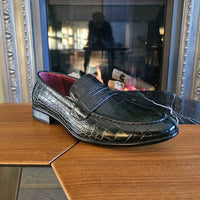 Miesten mustat slip-on-kengät muodollisille mokkasiinille