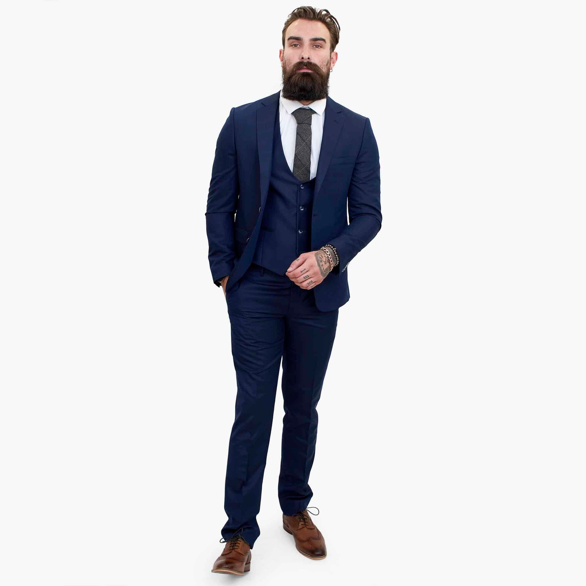 Happy Gentleman BELLO tummansininen kolmiosainen villapuku mittatilaustyönä