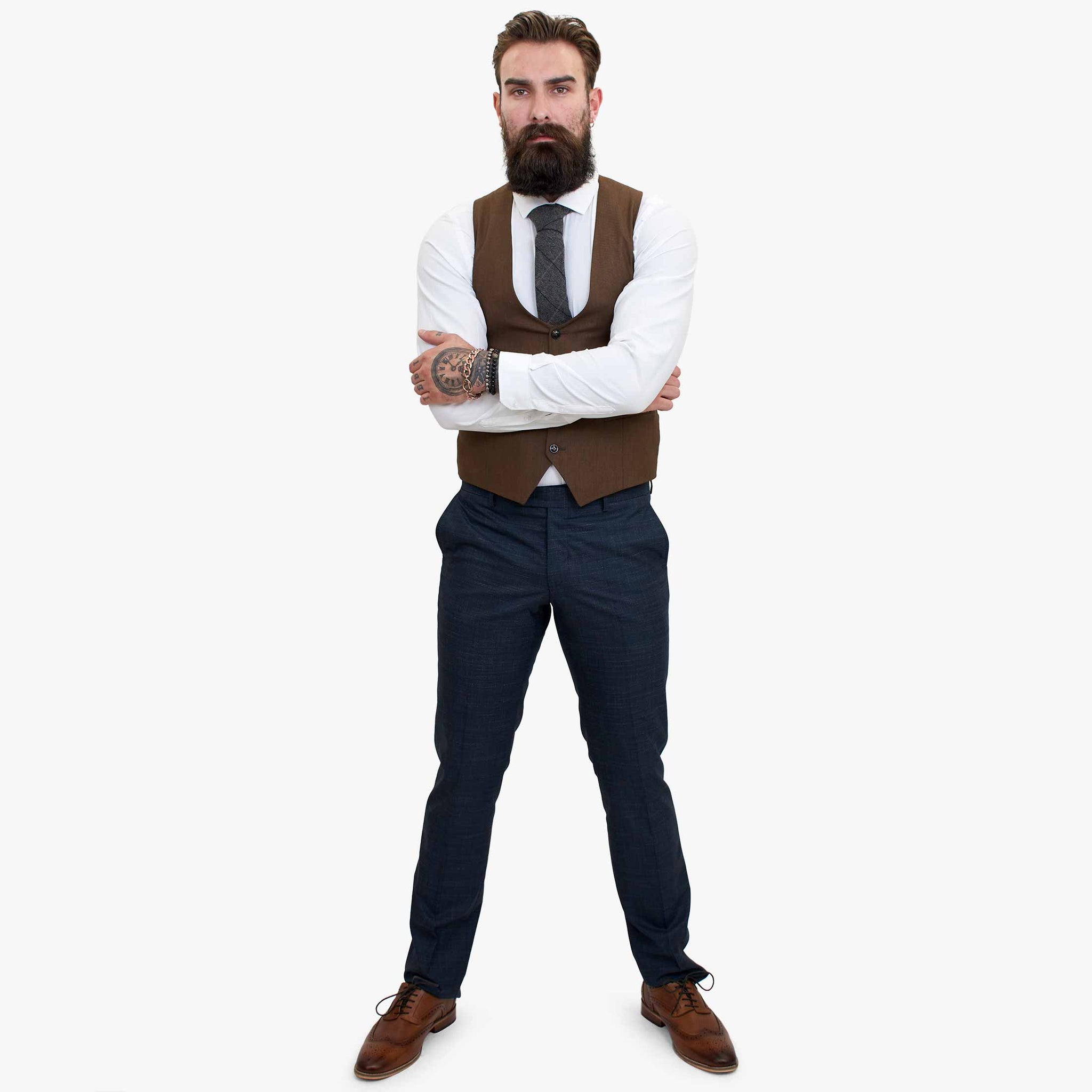 Happy Gentleman GRAZIE tummansininen villainen kolmiosainen puku ja kontrastivärinen ruskea liivi