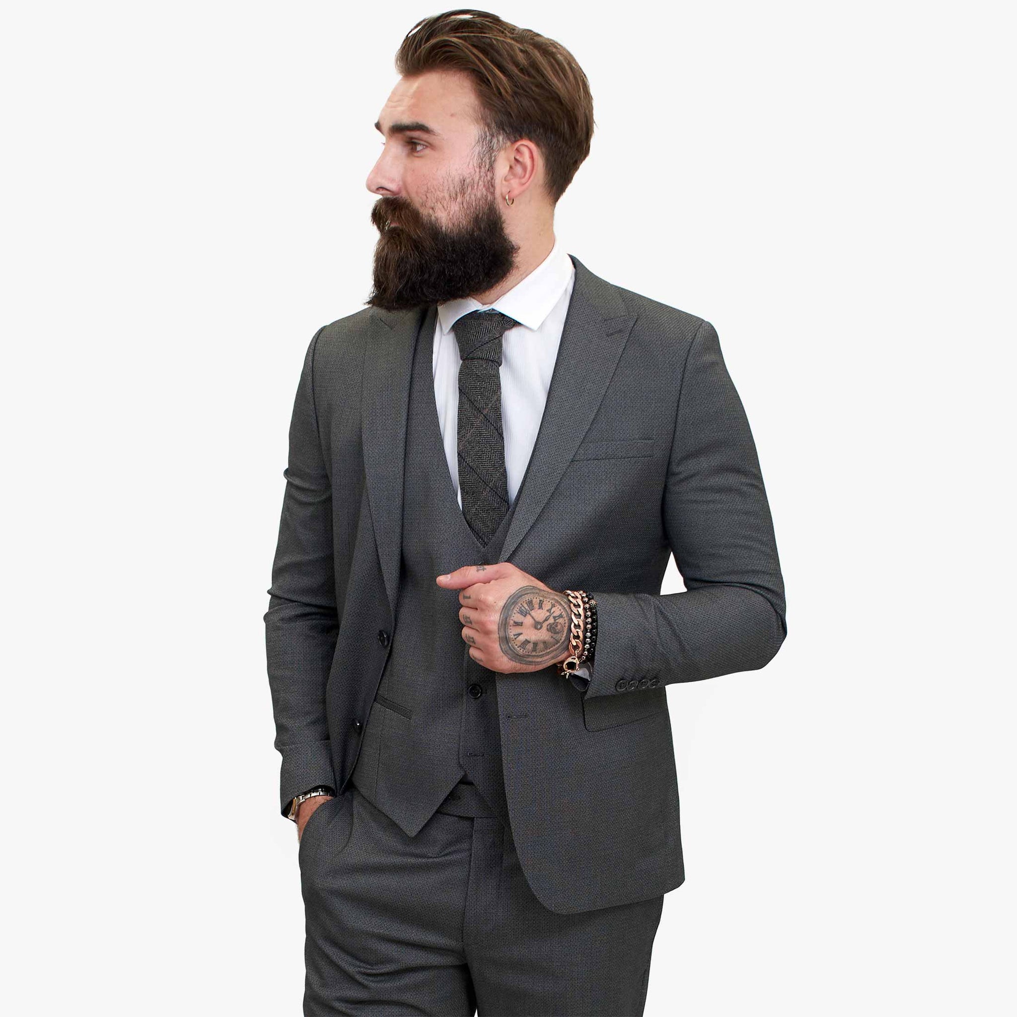 Happy Gentleman MIROLE harmaa mittatilaustyönä tehty kolmiosainen villapuku