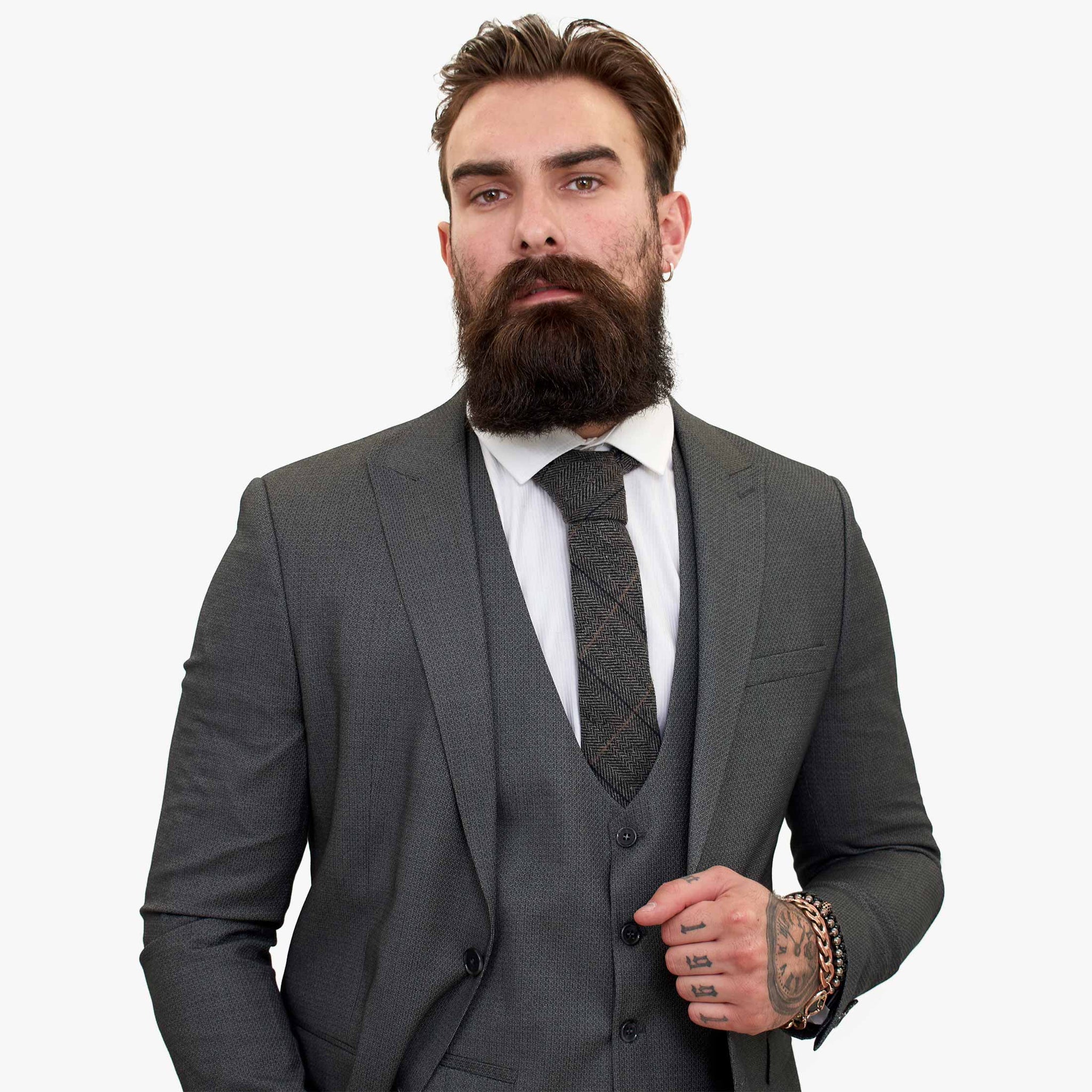 Happy Gentleman MIROLE harmaa mittatilaustyönä tehty kolmiosainen villapuku