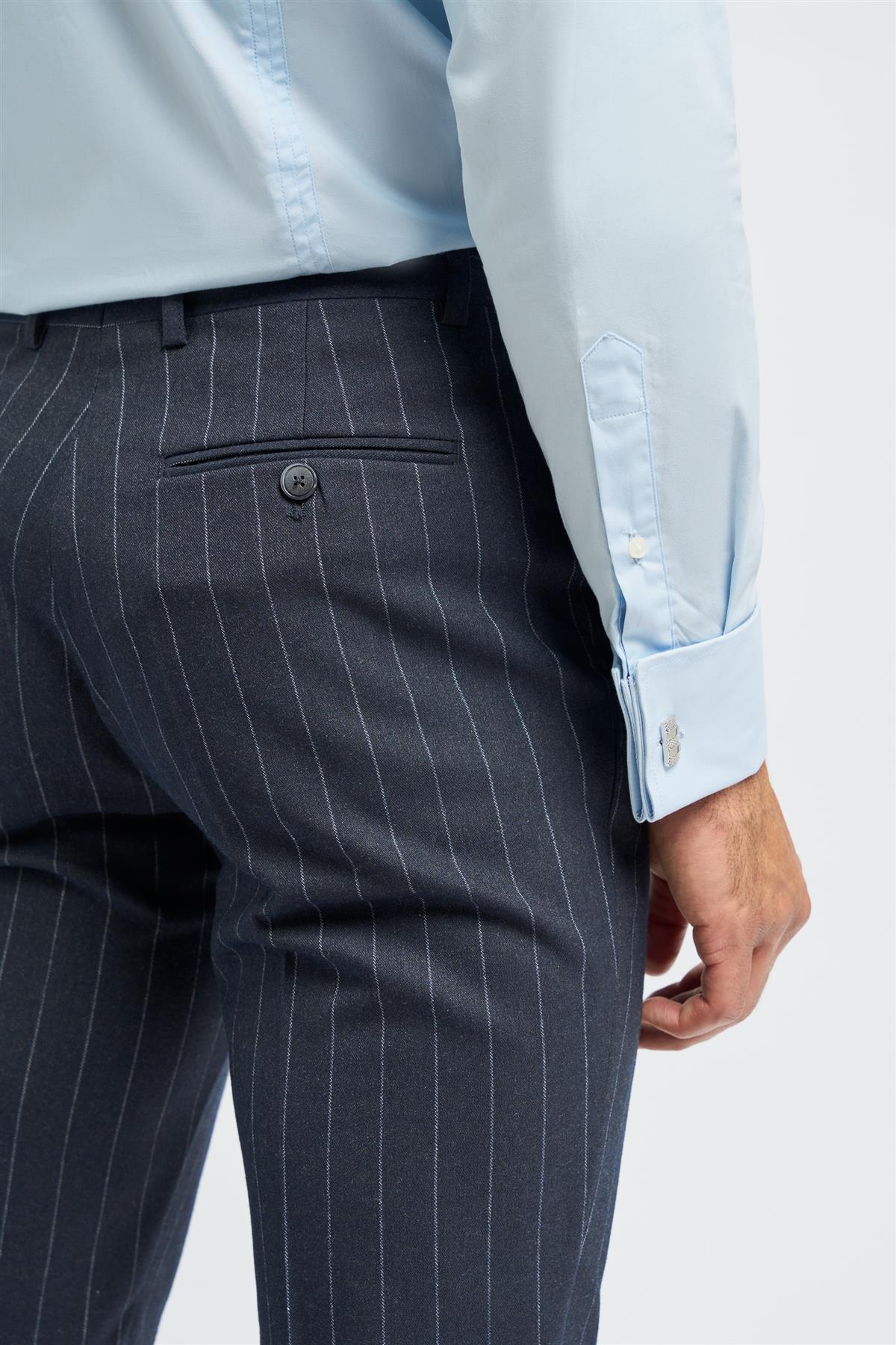 Invincible - Miesten tummansiniset pinstripe-housut