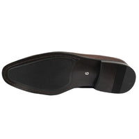 Miesten loaferit slip-on-tupsuilla varustetut muodolliset kengät