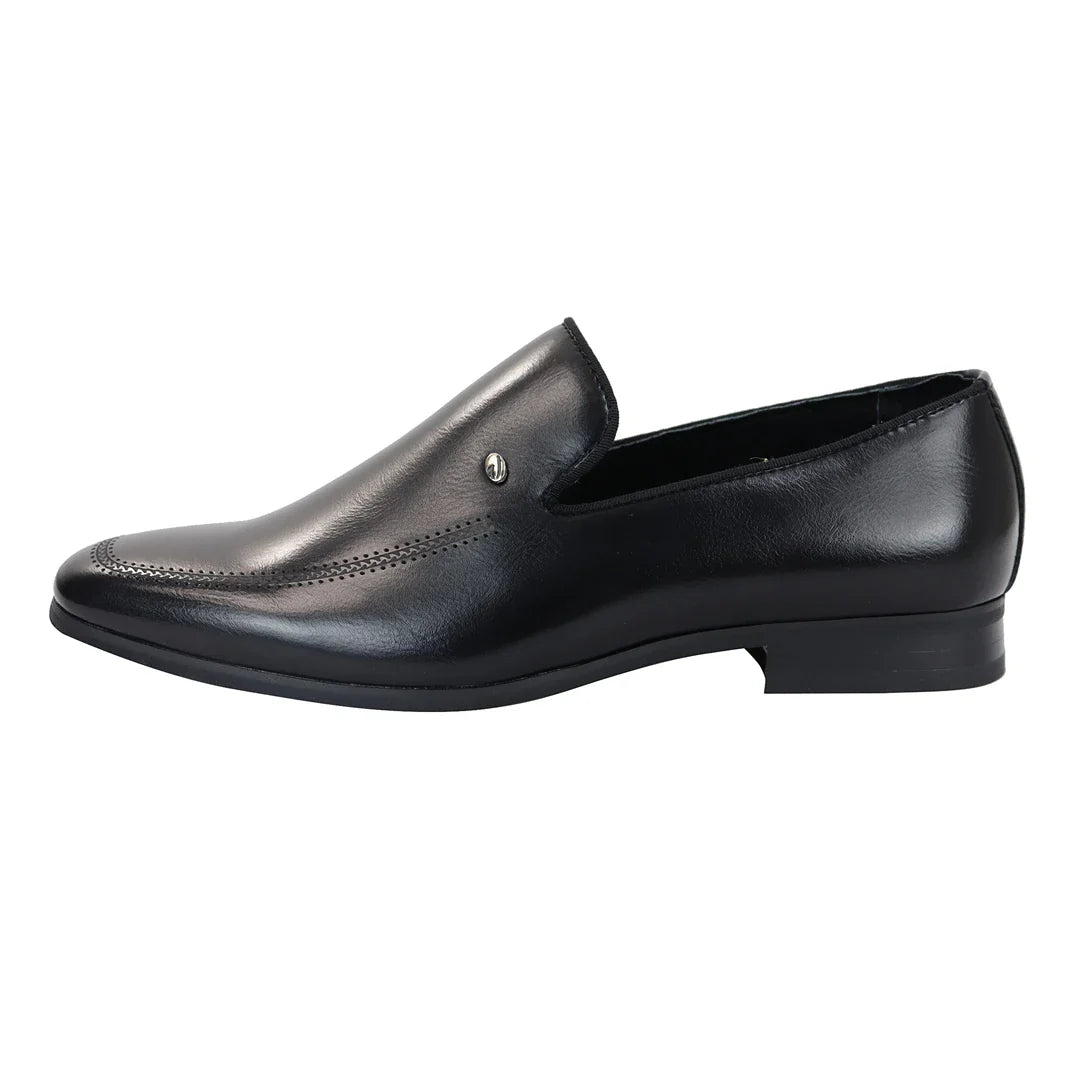 Miesten mustat slip-on-kengät