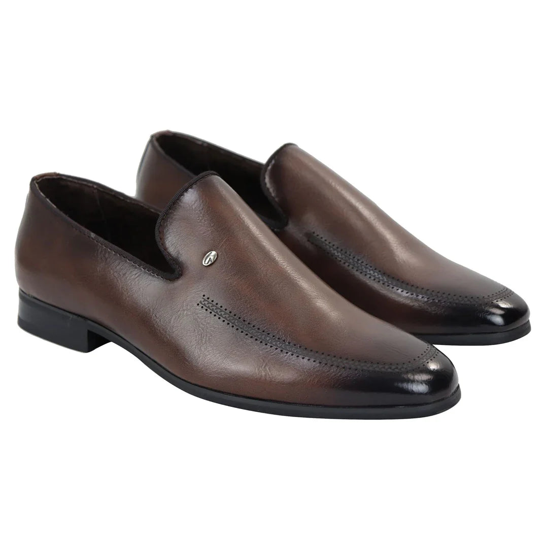 Miesten slip-on-ruskeat loafer-kengät