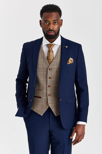 Mayfair Navy -teksturoitu puku ja Harris Brown -tweed-kuvioinen kontrastiliivi