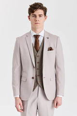 Mayfair Stone -kuvioitu puku ja Harrisinruskea tweed-liivi