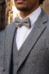 Miesten harmaa tweed-rusetti