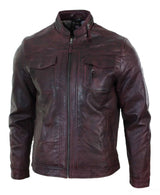 Aitoa nahkaa, lyhyt vetoketjullinen, rento viininpunainen retro miesten biker-takki, pesty vintage