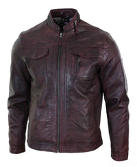Aitoa nahkaa, lyhyt vetoketjullinen, rento viininpunainen retro miesten biker-takki, pesty vintage