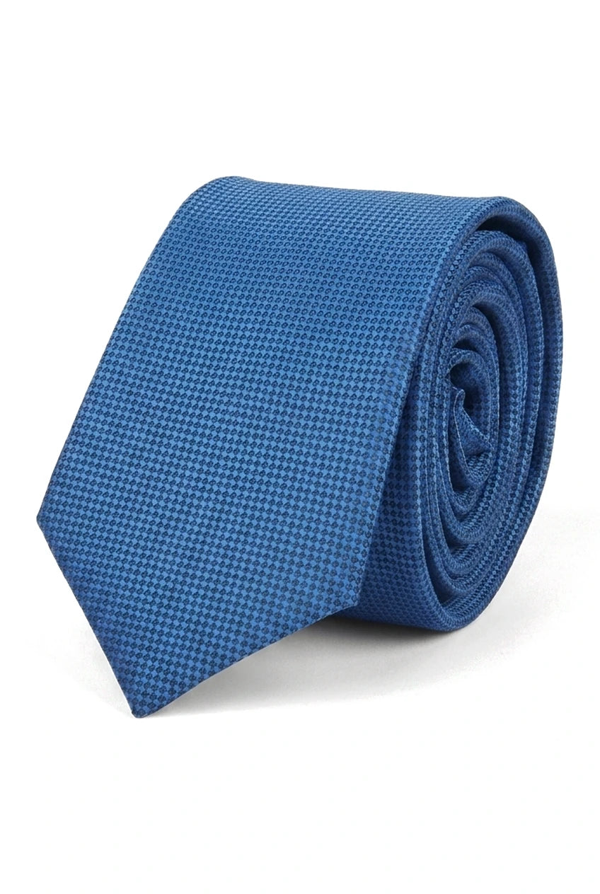 Miesten solmio taskulla ja neliöllä - muodollinen yksivärinen solmio - sininen