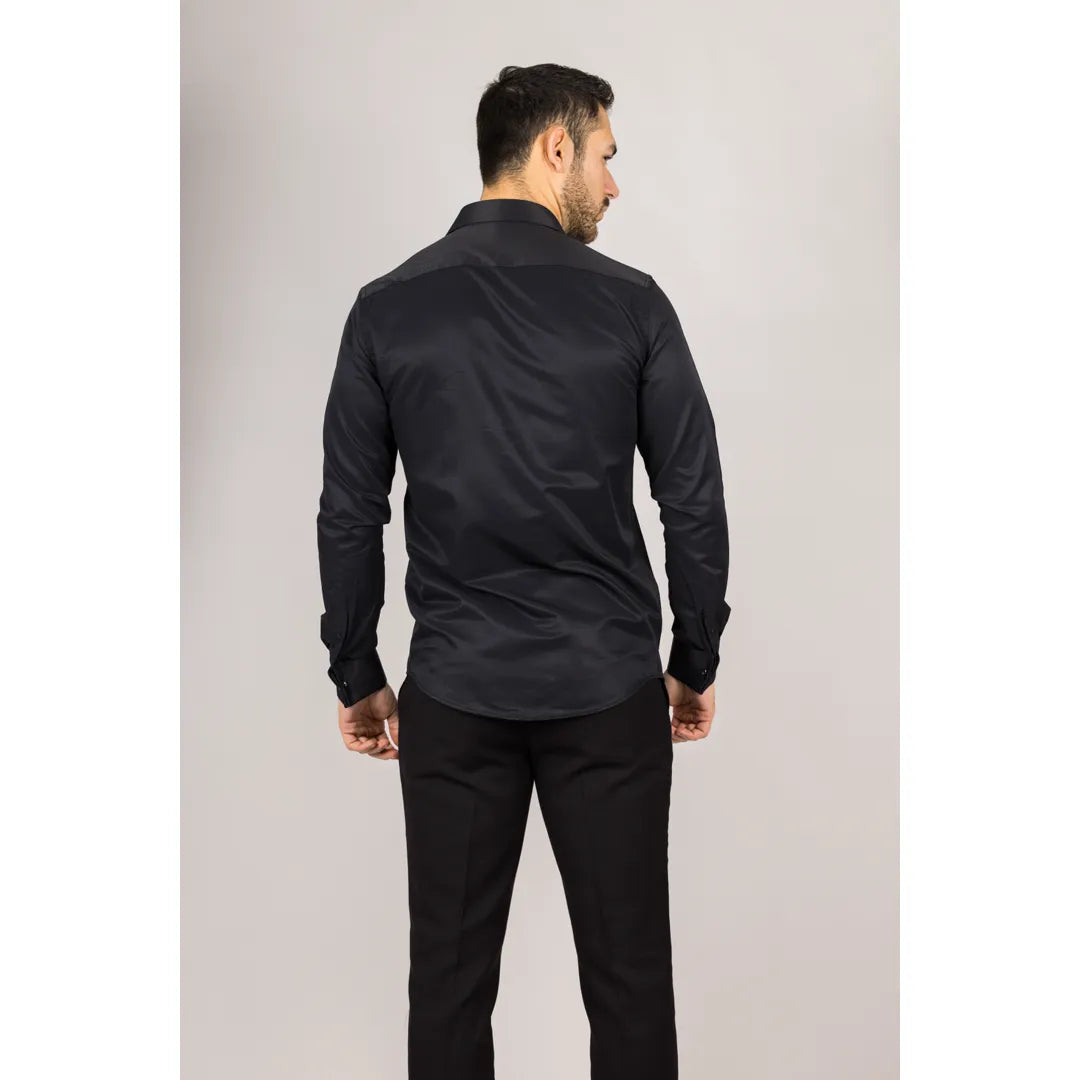 Miesten musta Oxford-paita, jossa kaksi hihansuuta