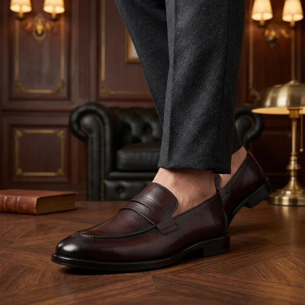 Ted - Miesten ruskeat klassiset mokkasiinikärkiset nahkaiset pennyloaferit