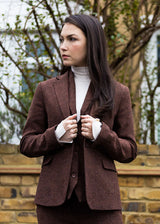 WS-12 - Naisten tweed-pukubleiseri kalanruotokuvioisella villakankaalla, ruosteenruskea